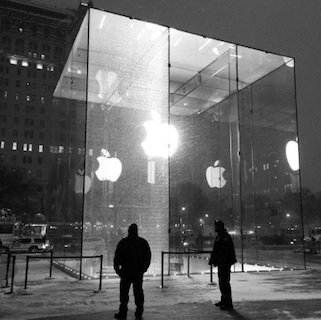 Apple Store Glass panel