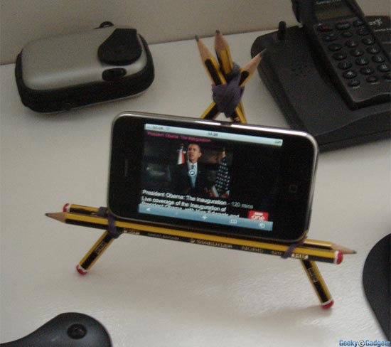 pencil iphone stand1