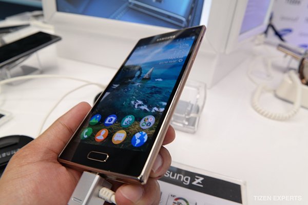 Samsung-Z-in-gold (1)