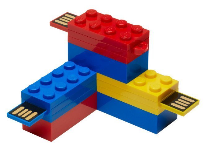 PNY LEGO Flash Drive 02