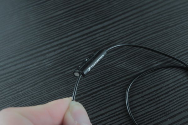 ▲耳機線採用防汗物料，令耳機的耐用度提升。