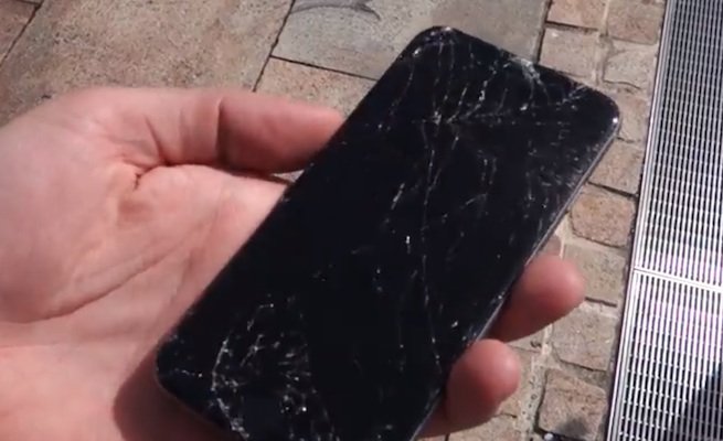 iPhone 6 and 6 Plus Drop Test-5