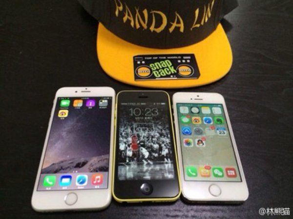微博用戶林熊貓把收到的 iPhone 6 與 iPhone 5S 和 5C 進行比較。