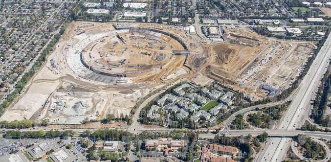 a-huge-apple-UFO campus-2-seen-in-aerial-view_01