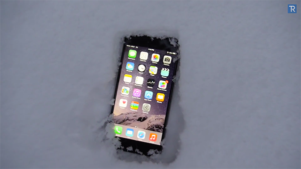 iphone 6 plus in ice 02