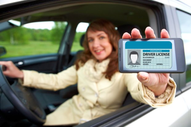 no wallet iphone is your id and driving license 02