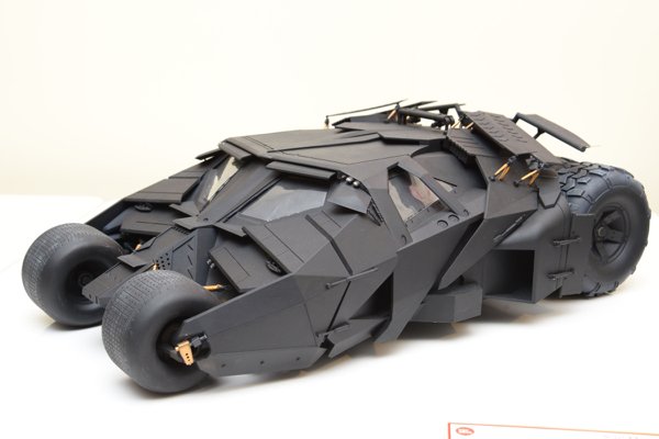 ▲由Dragon Models 製作的 Batman 裝甲車還原度很高。