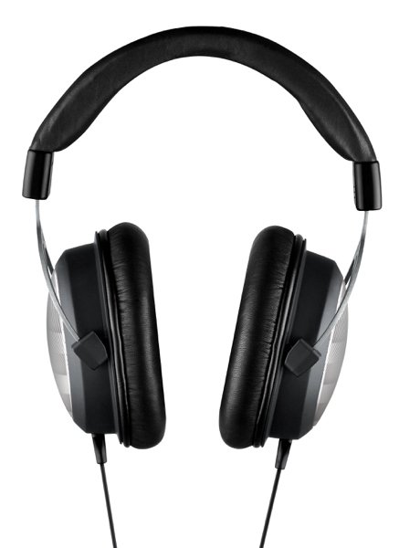 ▲AK-T5P是 Over-Ear 耳機。
