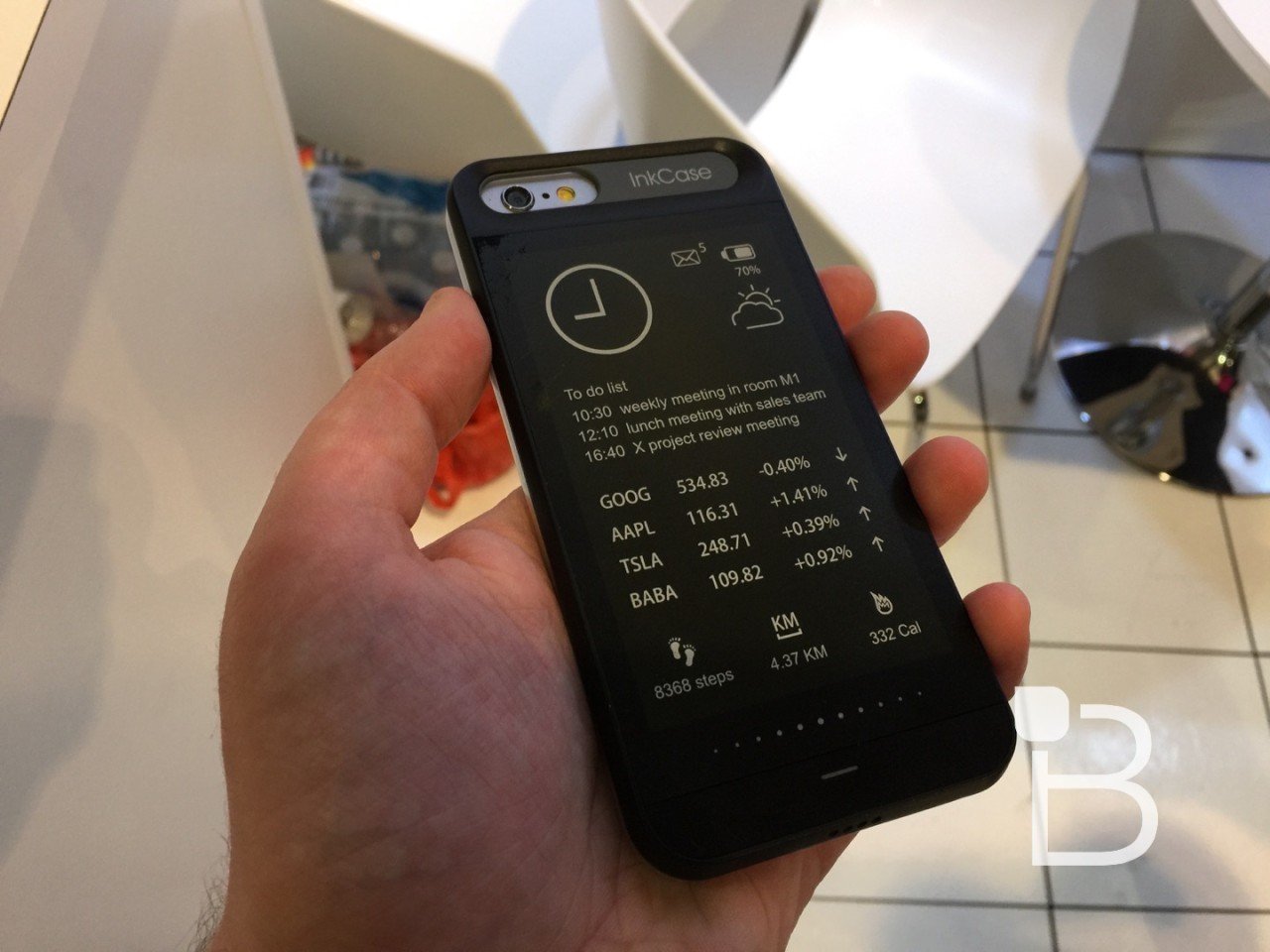 iphone-6-eink-case_01