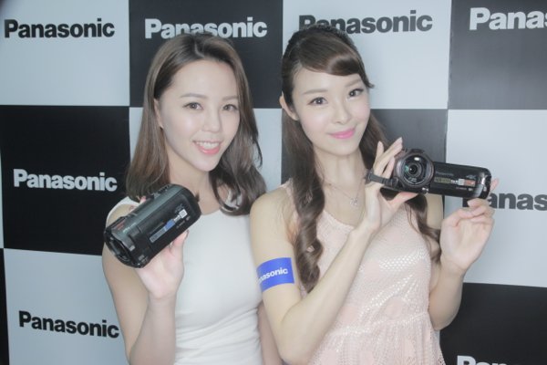 Panasonic WX970M 1