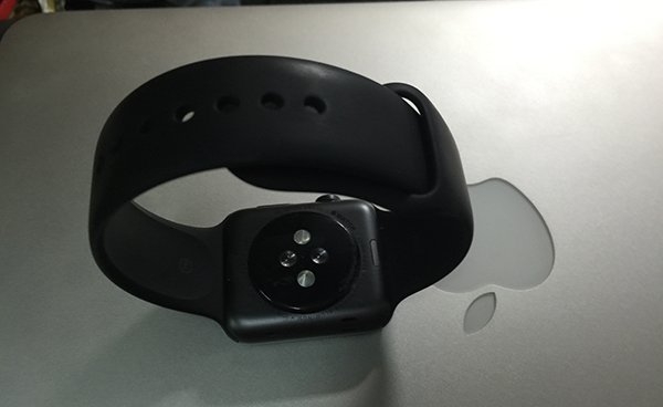 apple-watch-band-change-and-wear_03