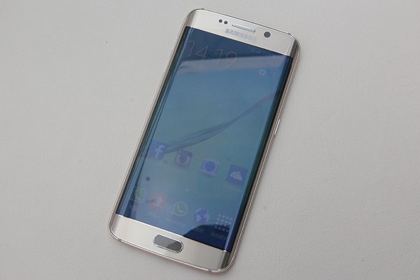 galaxy-s6-edge-review-edge-overview