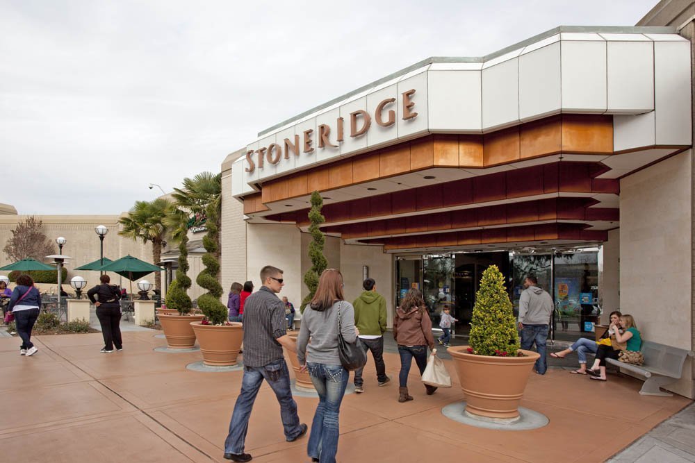 stoneridge mall