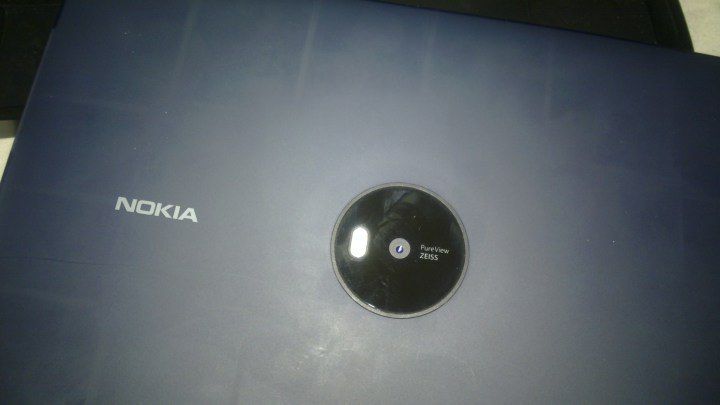 Canceled Nokia Lumia 2020 Shows Up in Pictures 480643 2