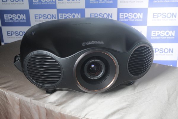 Epson EH LS-10000  - 1