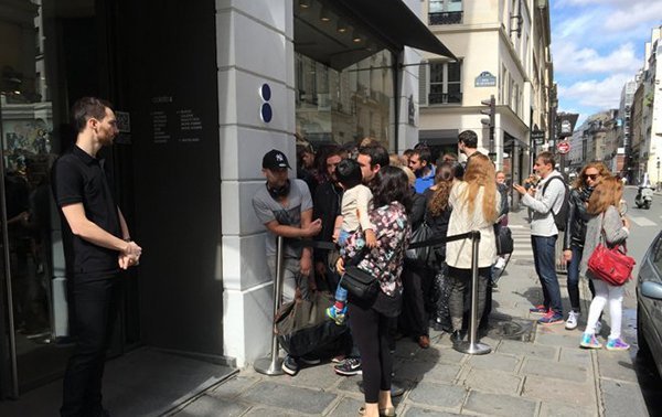 apple watch queue in colette 00a