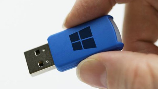 windows 10 will release with usb disk and no cd rom 00