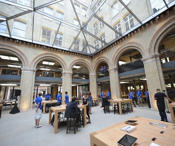 10-facts-of-apple-store_05