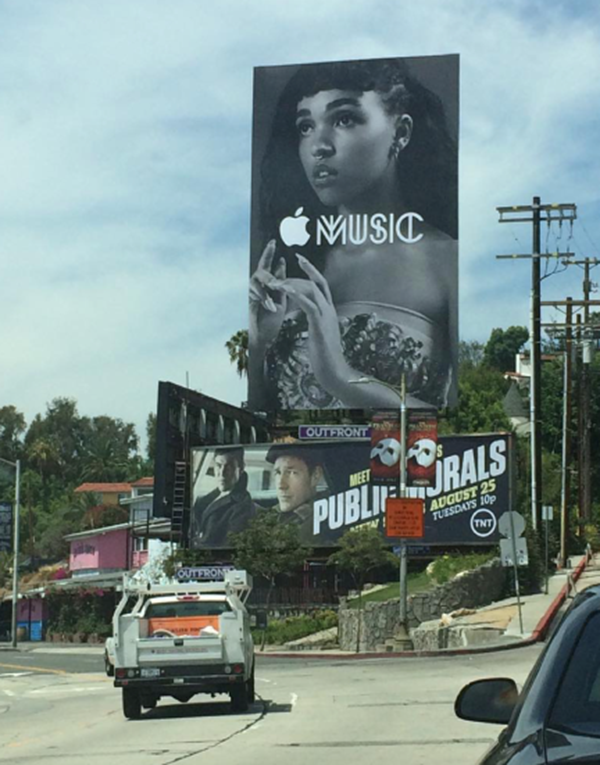 apple-music-outdoor-ad-banner_03