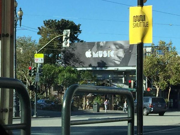 apple-music-outdoor-ad-banner_04