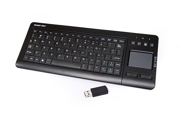 ▲今年出現 Windows 手指，配合這個無線鍵盤就可以把電視變成大電腦！