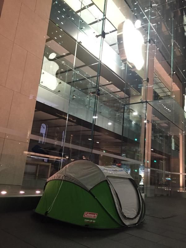 apple-fans-start-queuing-for-iphone-6s_00