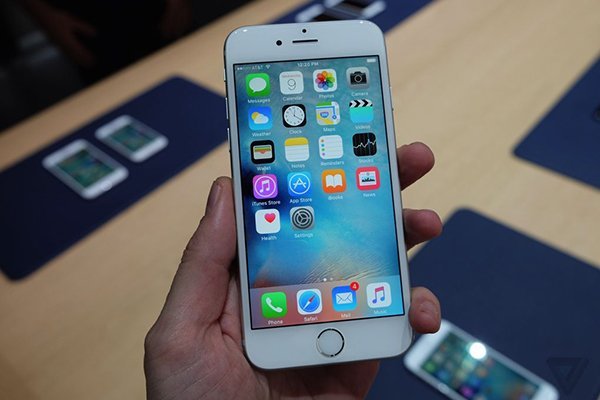 iphone 6s hands on the verge 02