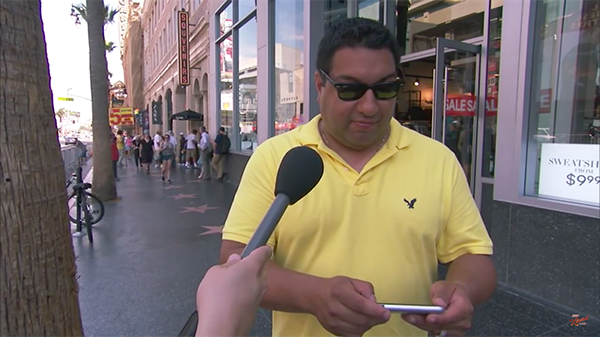 jim-kimmel-share-iphone-6s-haha-with-people-in-the-street_02