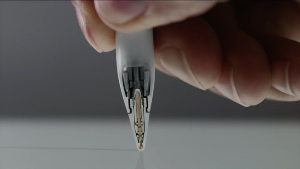 ▲ 觸控筆內有力壓感應，配合 iPad Pro 使用就有不同筆觸效果