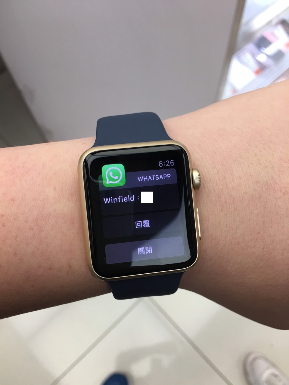 add whatsapp to apple watch