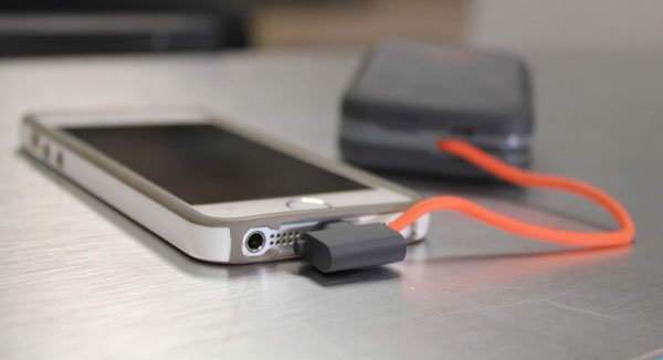 chargestand-in-indiegogo_07