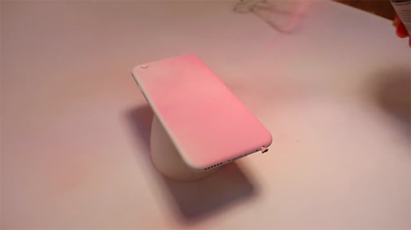 iphone-6s-painted-in-pink_06