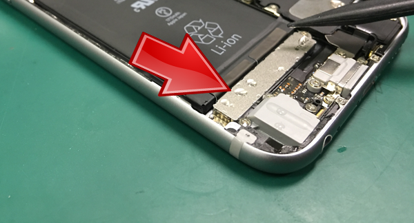 the iphone 6s is not full water ressistant 00