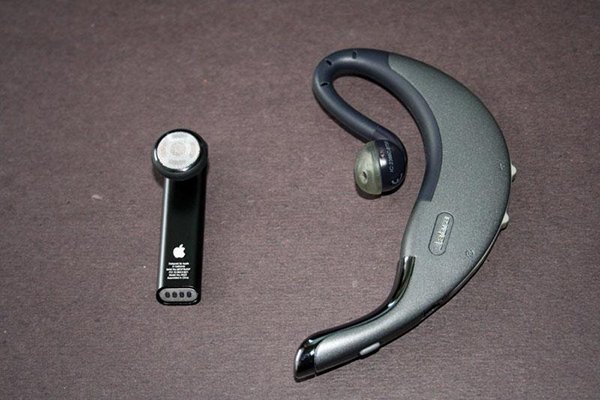 apple-release-apple-iphone-bluetooth-headset-9-years-ago_02