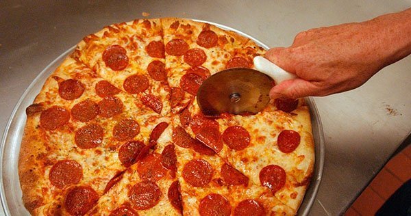 how to share pizza fairly 00