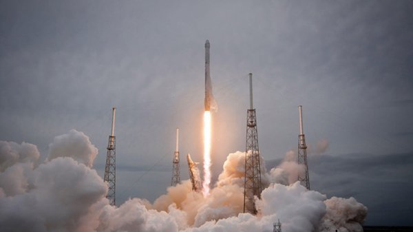 spacex rocket fail to land on the sea because this leg 00