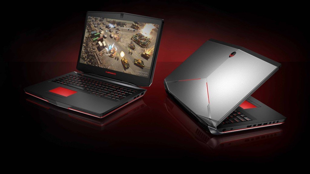 alienware17 gaming laptop open and closed
