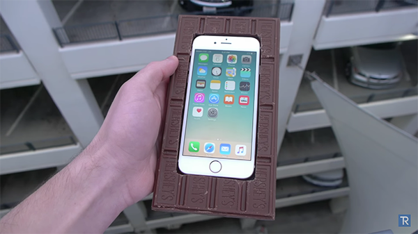 100 feet drop test of chocolate bar iphone 6s case 00