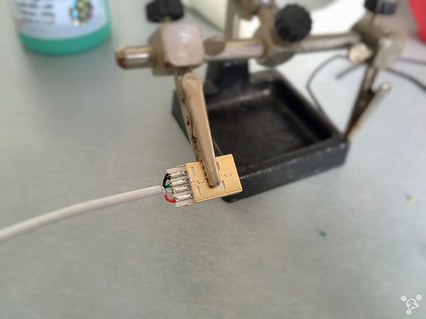 how-to-diay-a-lightning-cable_06