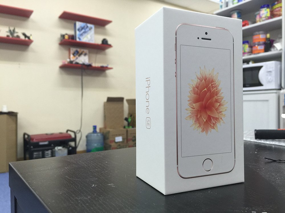 iphone-se-16gb-review_01