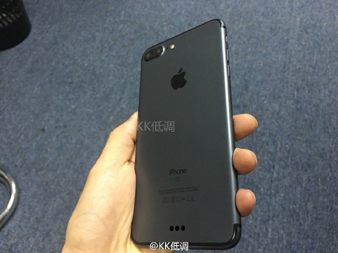 iphone 7 space black more leaked photos 00