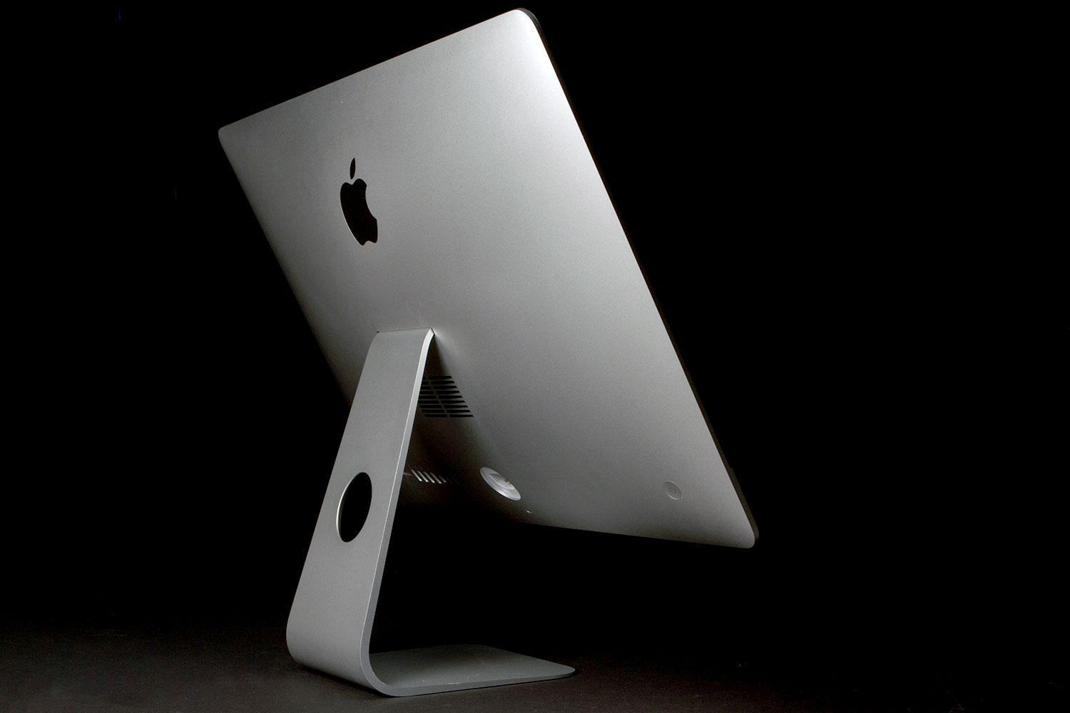 Apple iMac 2014 back angle up1