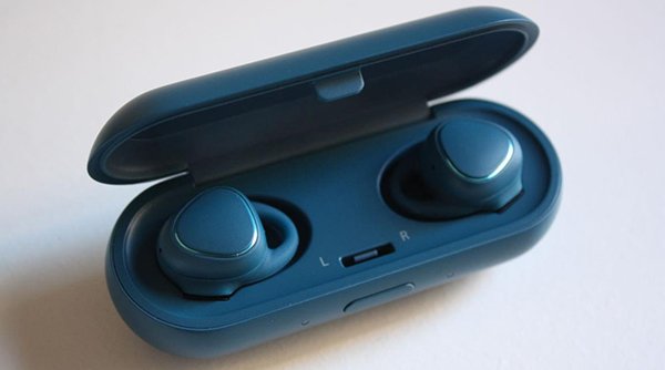 galaxy s8 airpods 00