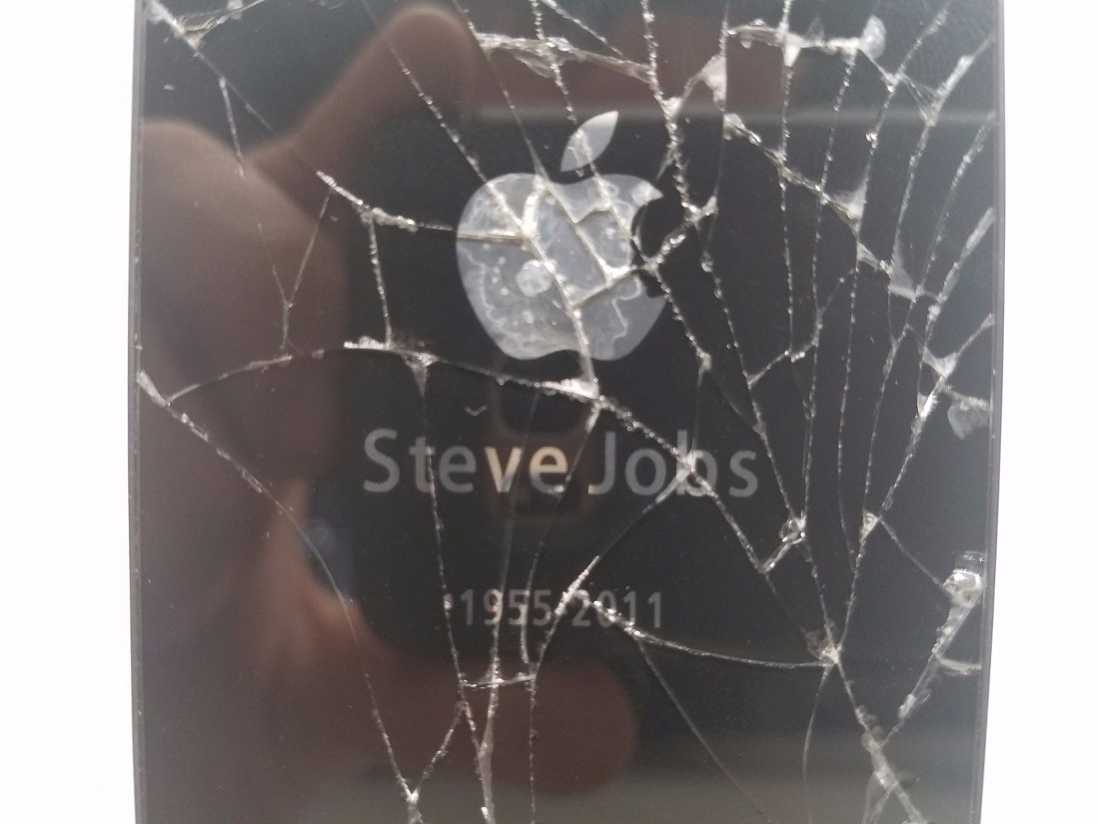 a broken iphone value 150k usd 02