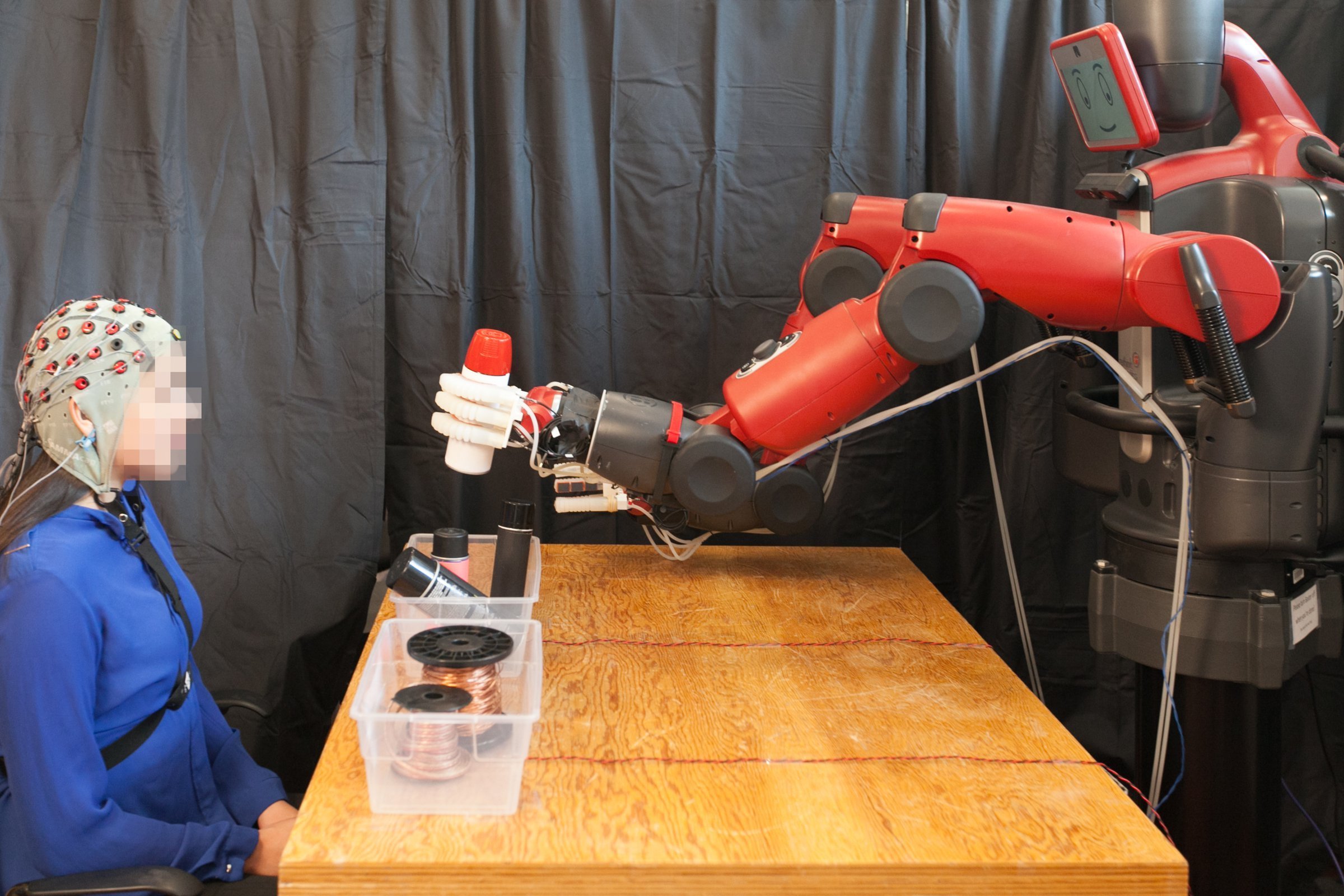 The feedback system enables human operators to correct the robots choice in real time Jason Dorfman MIT CSAIL2