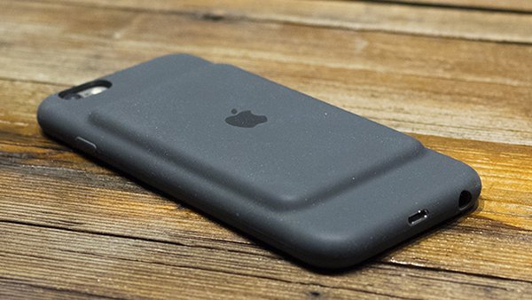 apple patent hints smart battery case antenna 00