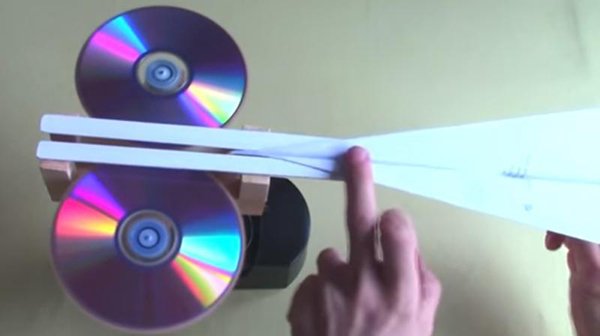 paper airplane launcher 01