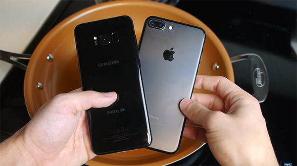 galaxy s8 vs iphone 7 plus boil water test 01