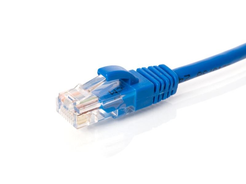 0003334 5 ft booted cat5e network patch cable blue