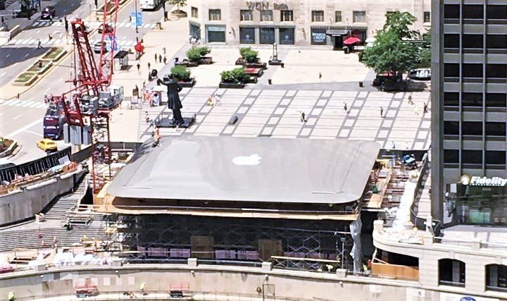 New Apple Store in Chicago